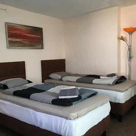 Haus Piller ゲストハウス