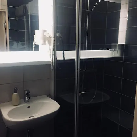 招待所 豪斯皮勒酒店 4*